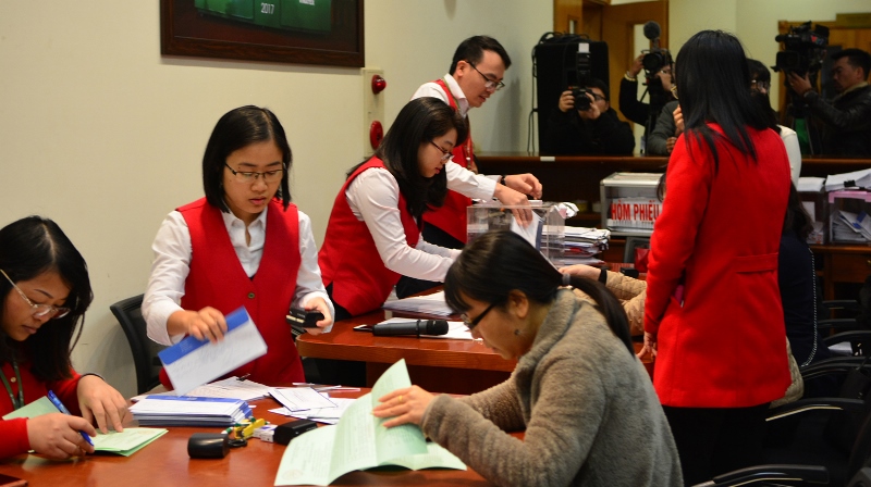 Hơn 72 cổ phần chào bán thành công qua HNX