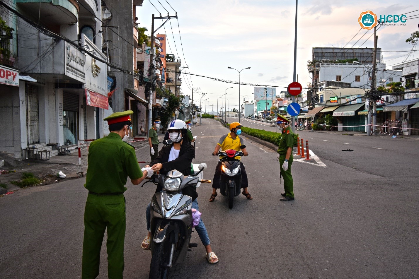 TP Hồ Chí Minh ghi nhận 2 365 trường hợp nhiễm mới