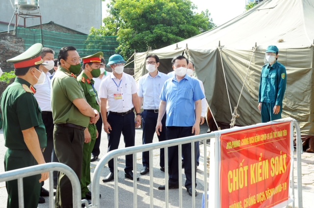 Huy động sức dân tăng cường kiểm tra, giãn cách xã hội thực chất, hiệu quả