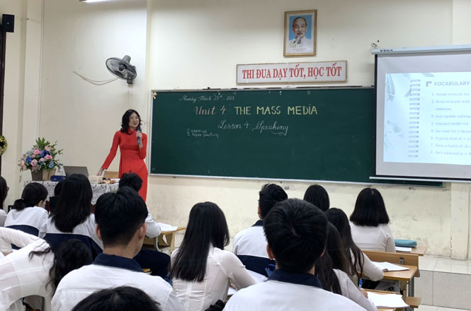 ​Bộ GD ĐT đề nghị giữ ổn định mức học phí trong năm học mới