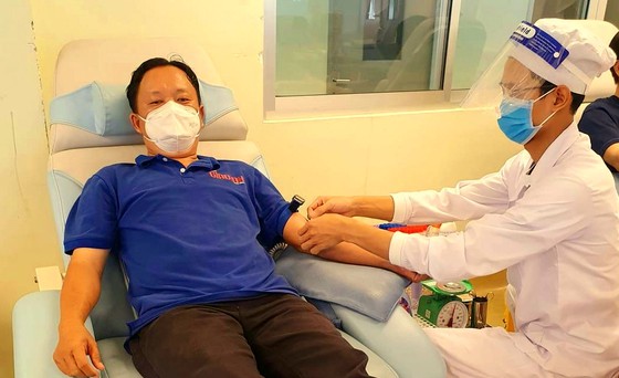 TP Hồ Chí Minh đề nghị phân bổ thêm 5,5 triệu liều vắc-xin phòng COVID-19