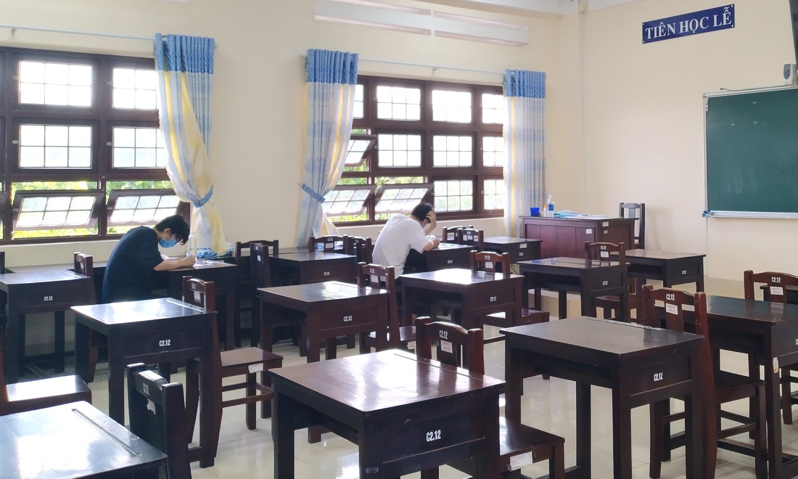 Thi tốt nghiệp THPT đợt 2 Đề thi tổ hợp vừa sức, có sự phân hóa