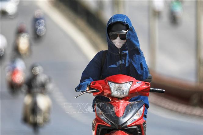 Miền Bắc và miền Trung nắng nóng với nhiệt độ cao kỷ lục trong tháng 8