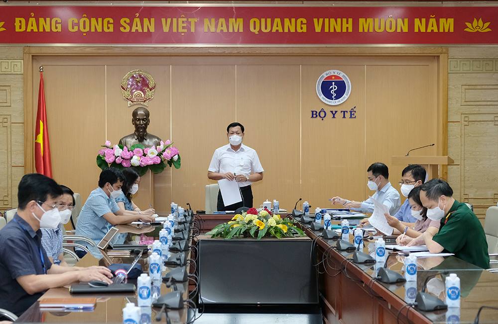 Bộ Y tế sẽ điều chuyển vaccine COVID-19 ở địa phương tiêm chậm