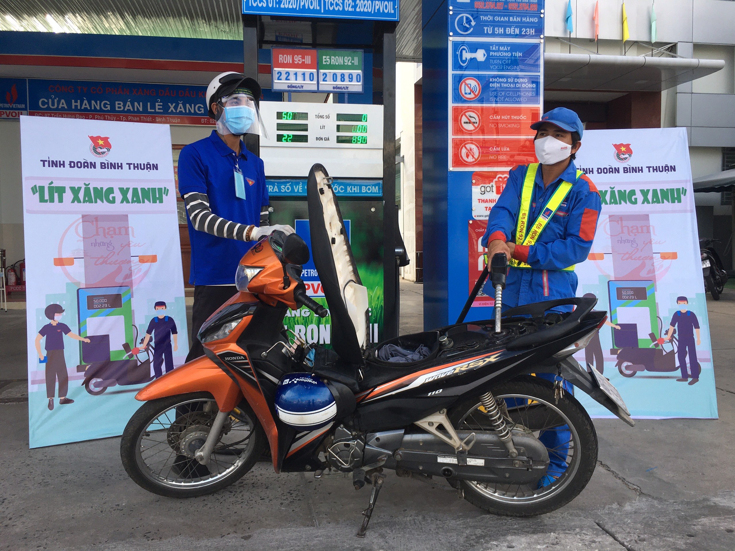 Chương trình “Lít xăng xanh” Hỗ trợ 500 tình nguyện viên tham công tác phòng, chống dịch