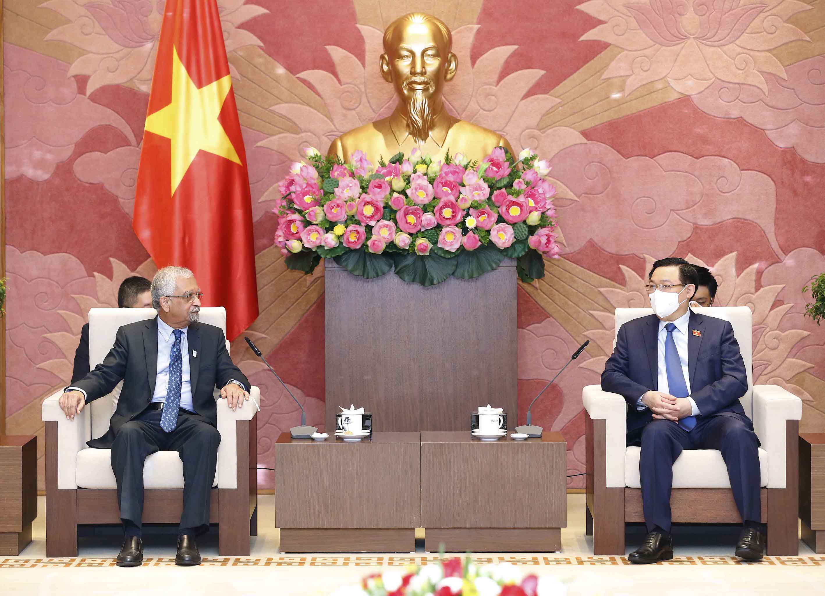 Chủ tịch Quốc hội Vương Đình Huệ tiếp Điều phối viên thường trú của Liên hợp quốc