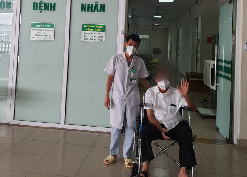 Bệnh nhân COVID-19 nặng xuất viện sau hơn 2 tháng thở máy, 38 ngày duy trì ECMO