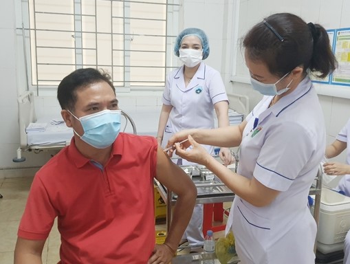 Hà Tĩnh tiêm vắc-xin phòng COVID-19 đợt 4 cho trên 45 000 người