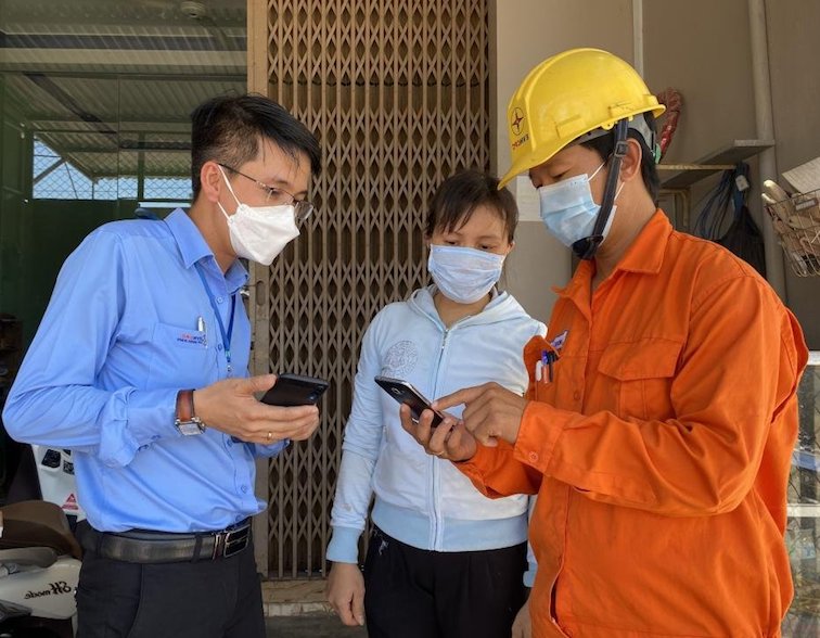 EVNCPC giảm tiền điện cho 741 000 khách hàng