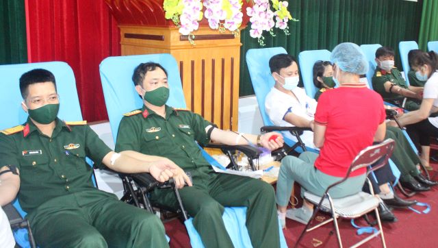 Quân khu 4 Phát động hiến máu tình nguyện để hỗ trợ người bệnh