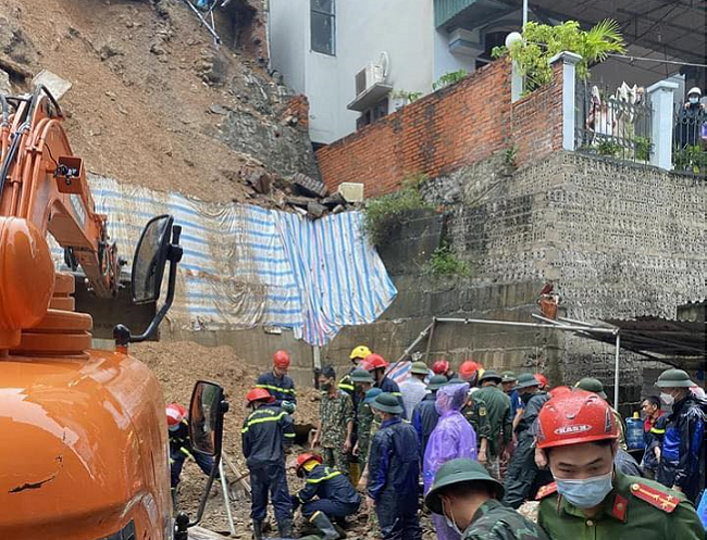 Quảng Ninh Kiểm tra dấu hiệu sai phạm liên quan vụ sạt lở bờ kè khiến 4 người thương vong