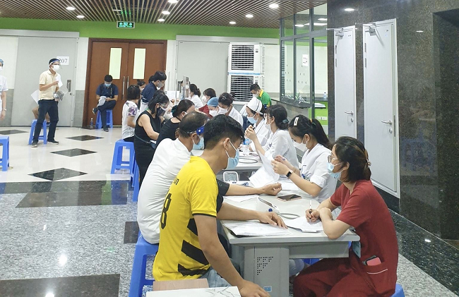 Từ chối tiêm vaccine Covid-19, đã có chế tài xử phạt