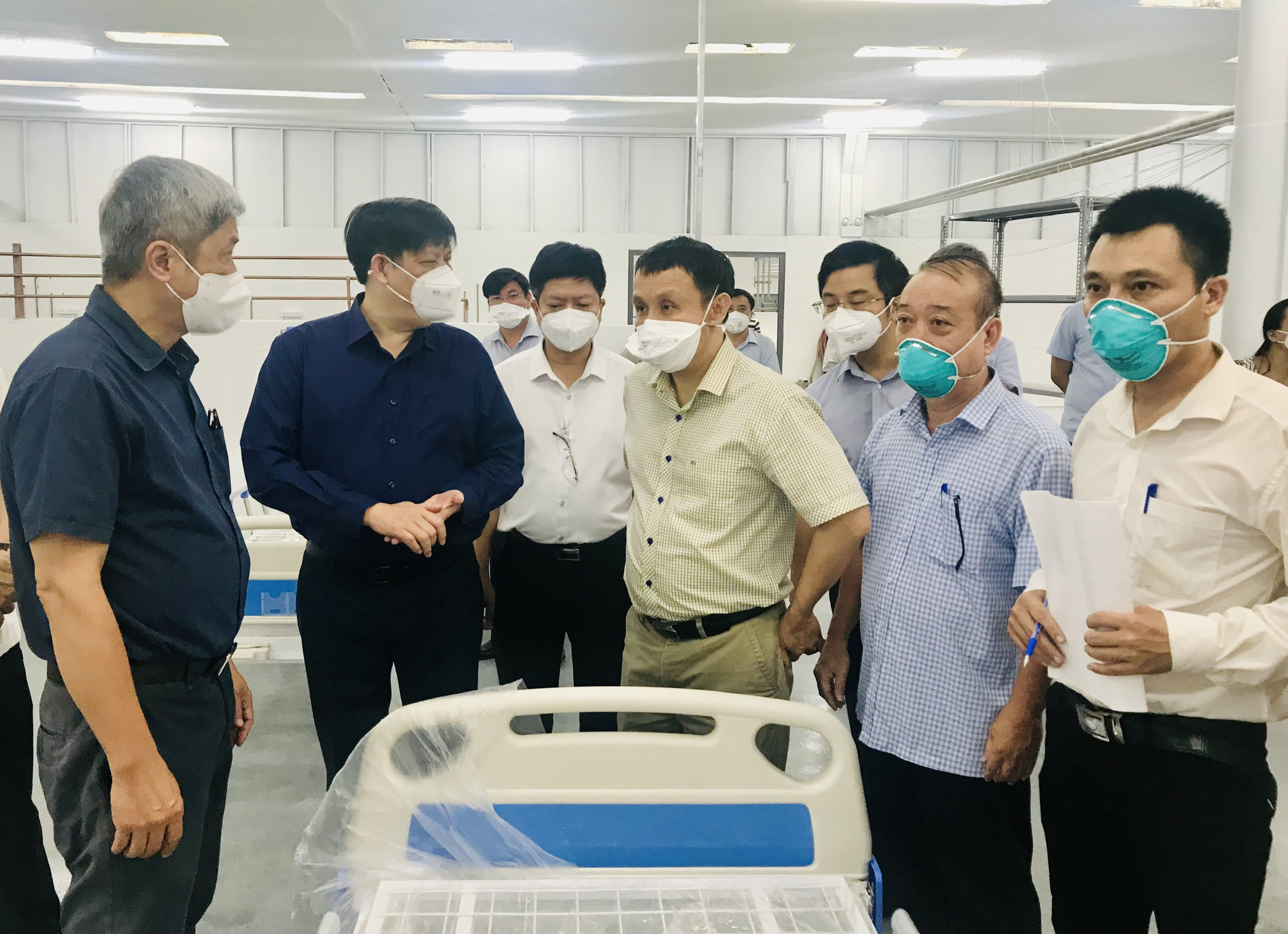 Bộ trưởng Bộ Y tế kiểm tra 3 Trung tâm Hồi sức tích cực tại TP Hồ Chí Minh