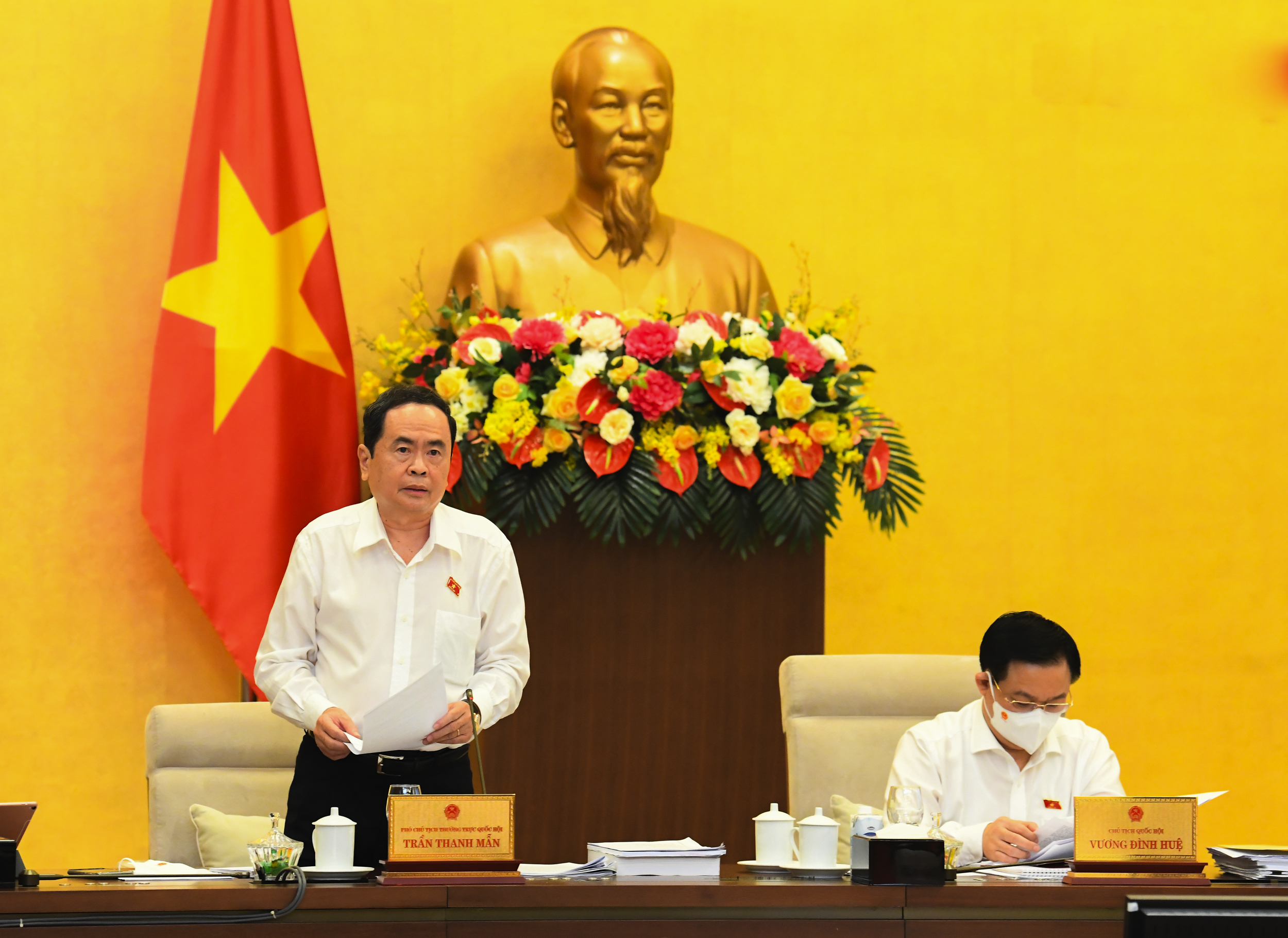 Khắc phục tính hình thức trong công tác thi đua, khen thưởng