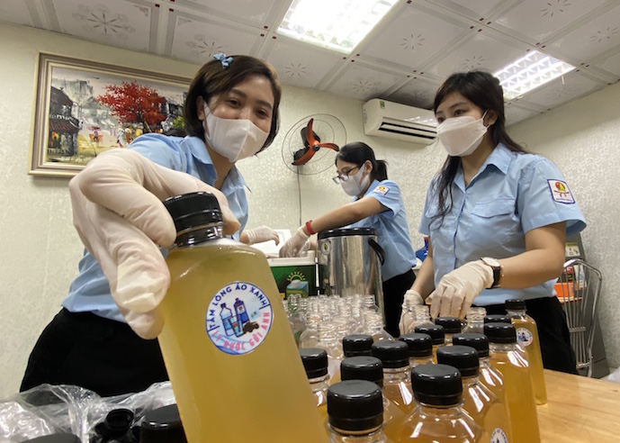 Tấm lòng áo xanh - Ly nước gửi anh”