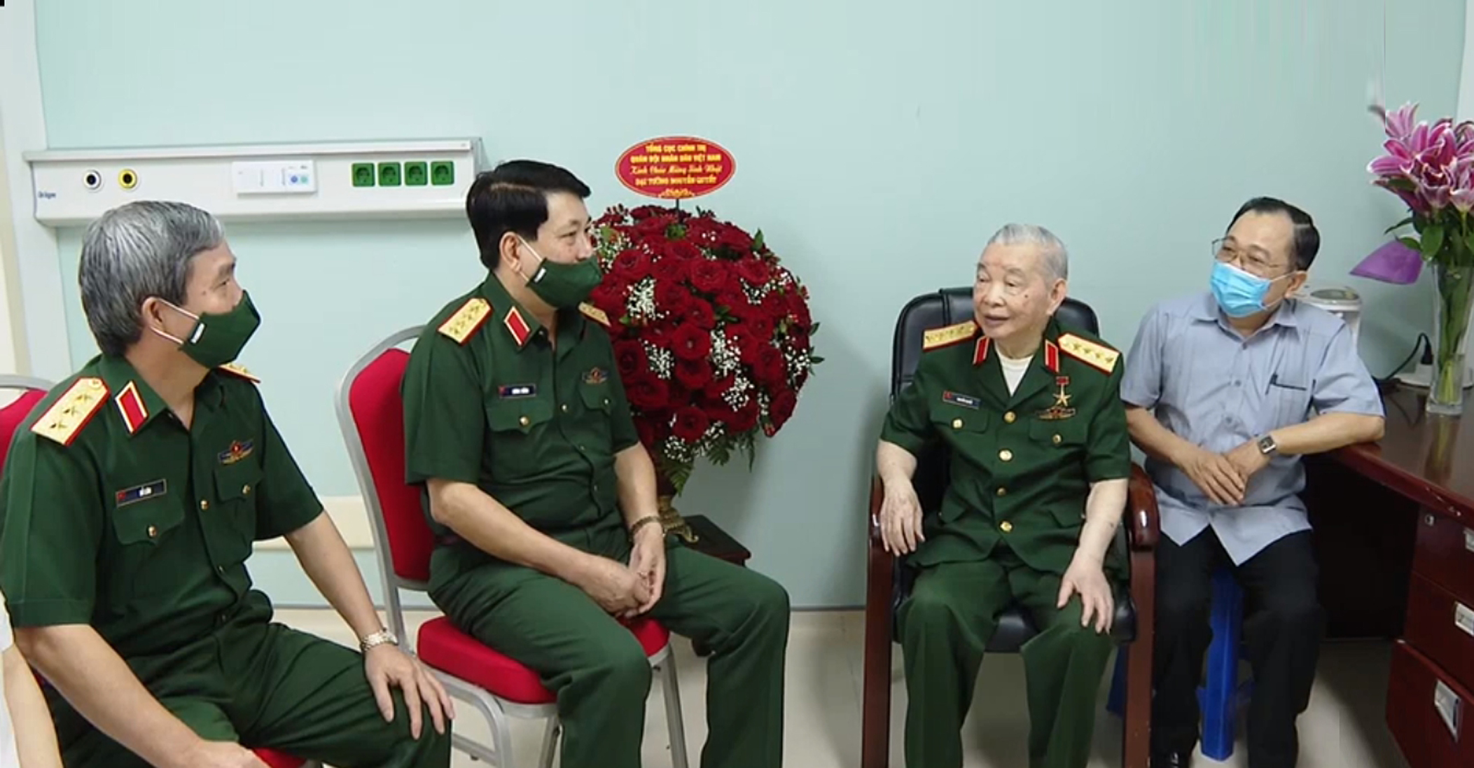 Quân ủy Trung ương, Bộ Quốc phòng chúc mừng sinh nhật lần thứ 99 của Đại tướng Nguyễn Quyết