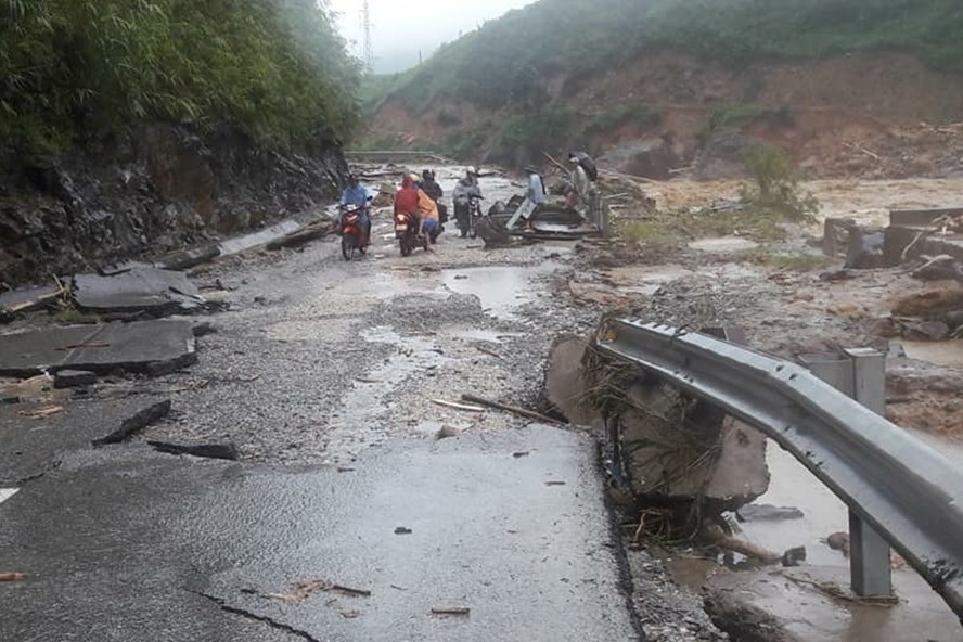Bắc bộ, Thanh Hóa và Nghệ An cuối tuần mưa dông diện rộng