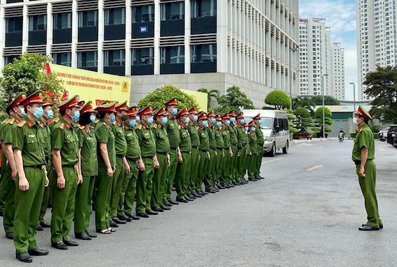 Cán bộ, chiến sỹ công an tăng cường hỗ trợ các tỉnh phía Nam trong phòng, chống dịch bệnh