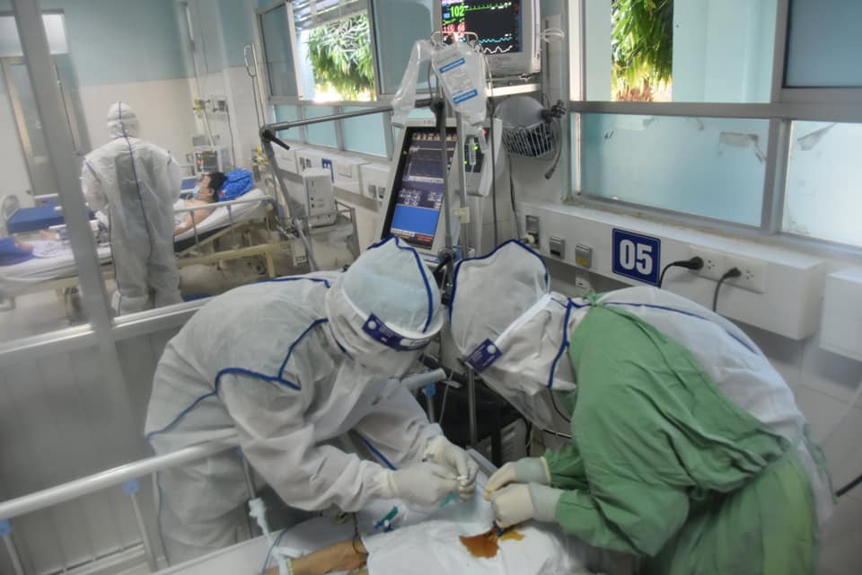 20 bệnh nền có nguy cơ gia tăng mức độ nặng khi mắc COVID-19