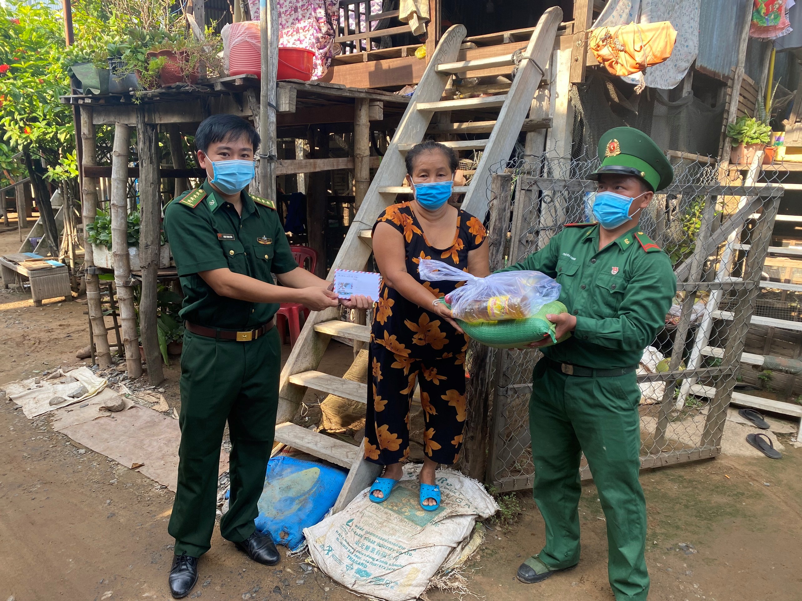 Bộ đội Biên phòng An Giang Xứng danh “Bộ đội Cụ Hồ”