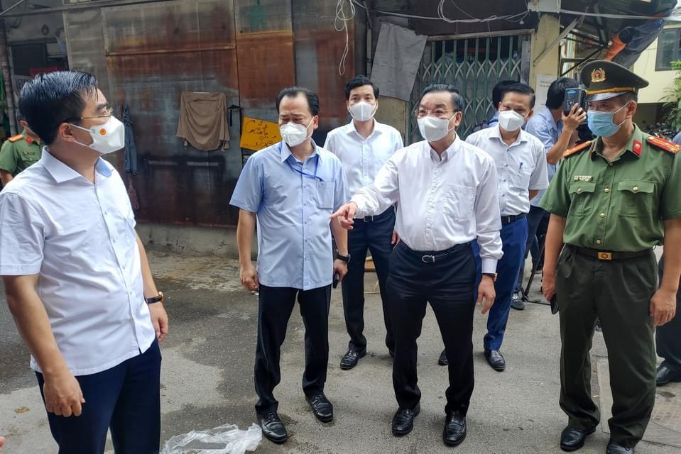 Yêu cầu người dân không ra khỏi nhà, “ai ở đâu ở đó”