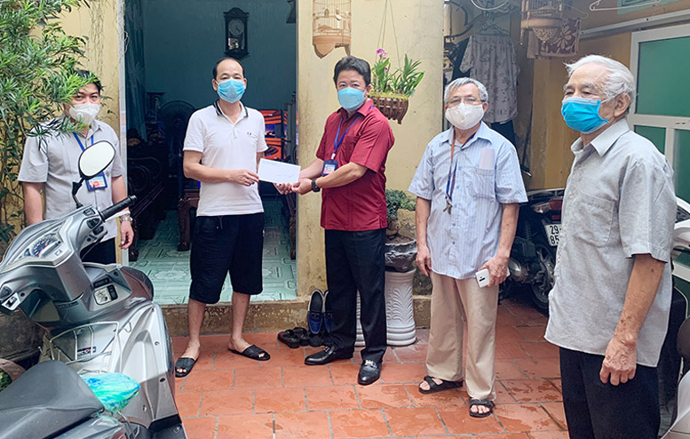 Hà Nội hỗ trợ 716 tỷ đồng cho các đối tượng khó khăn bị ảnh hưởng đại dịch