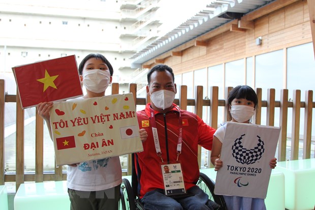 Đô cử Lê Văn Công giành Huy chương Bạc cử tạ Paralympic