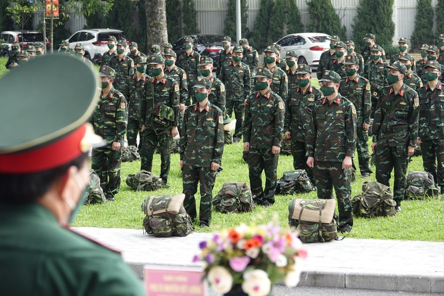 Phát huy tinh thần “Vì nhân dân mà chiến đấu, vì nhân dân phục vụ” trong cuộc chiến chống dịch COVID-19
