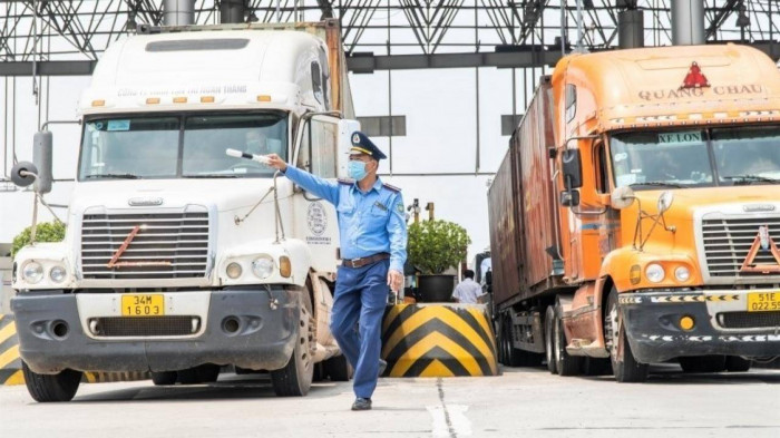 Bãi bỏ các văn bản địa phương ban hành chưa thống nhất với chỉ đạo của Thủ tướng về vận tải