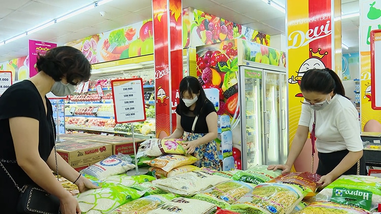 Hapro công khai giá các mặt hàng thiết yếu phục vụ người dân