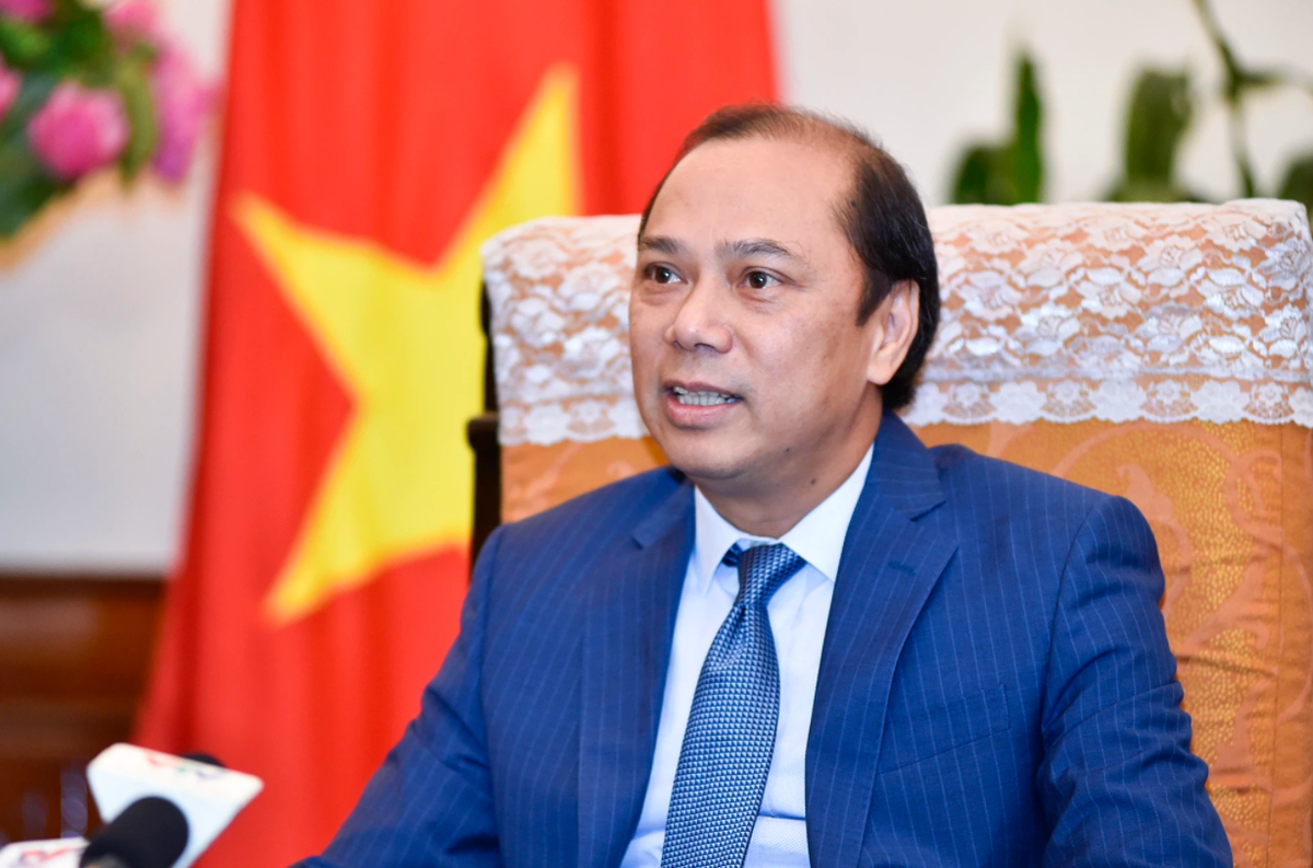 Bổ nhiệm lại Thứ trưởng Bộ Ngoại giao Nguyễn Quốc Dũng