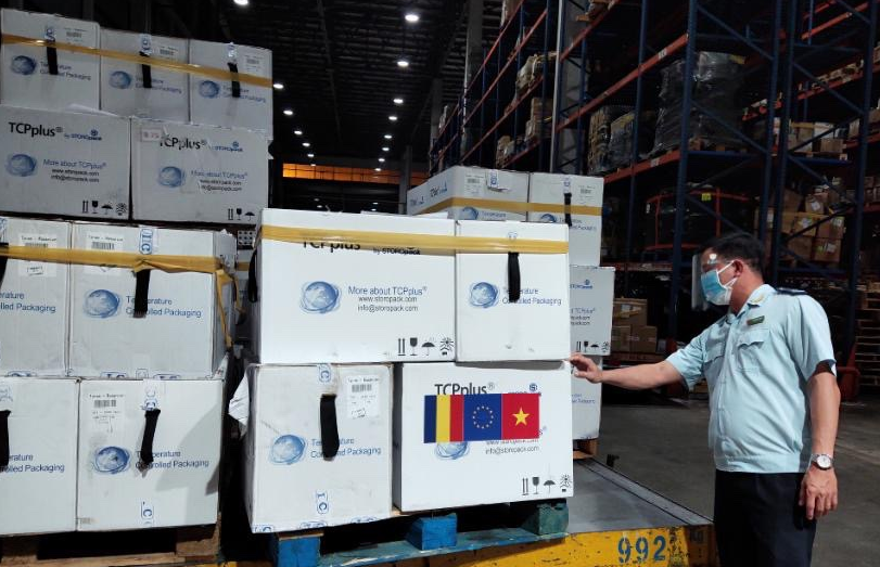 Hải quan TP HCM Nỗ lực duy trì dòng chảy hàng hoá, vắc xin, vật tư y tế