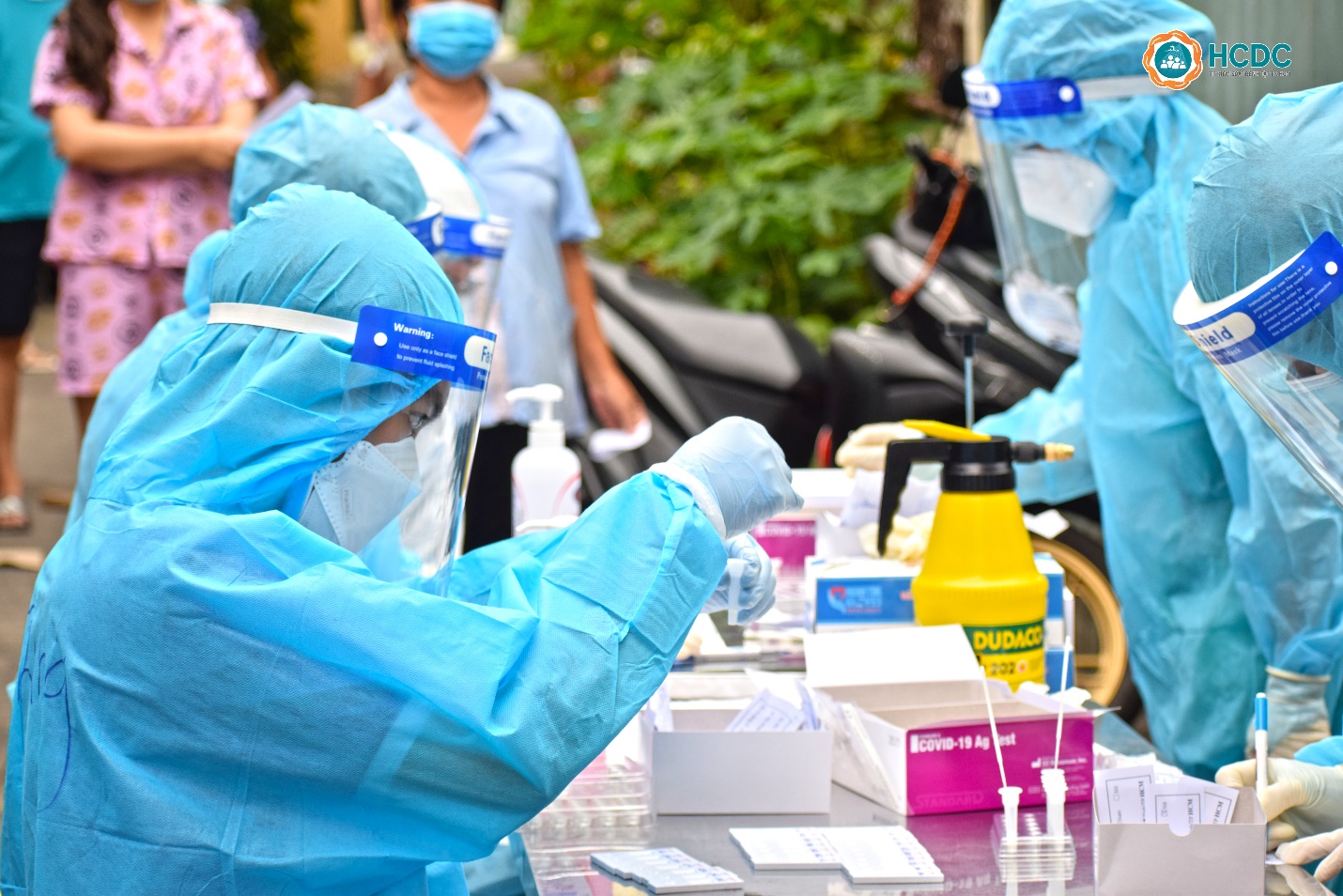 Thần tốc xét nghiệm diện rộng toàn TP Hồ Chí Minh