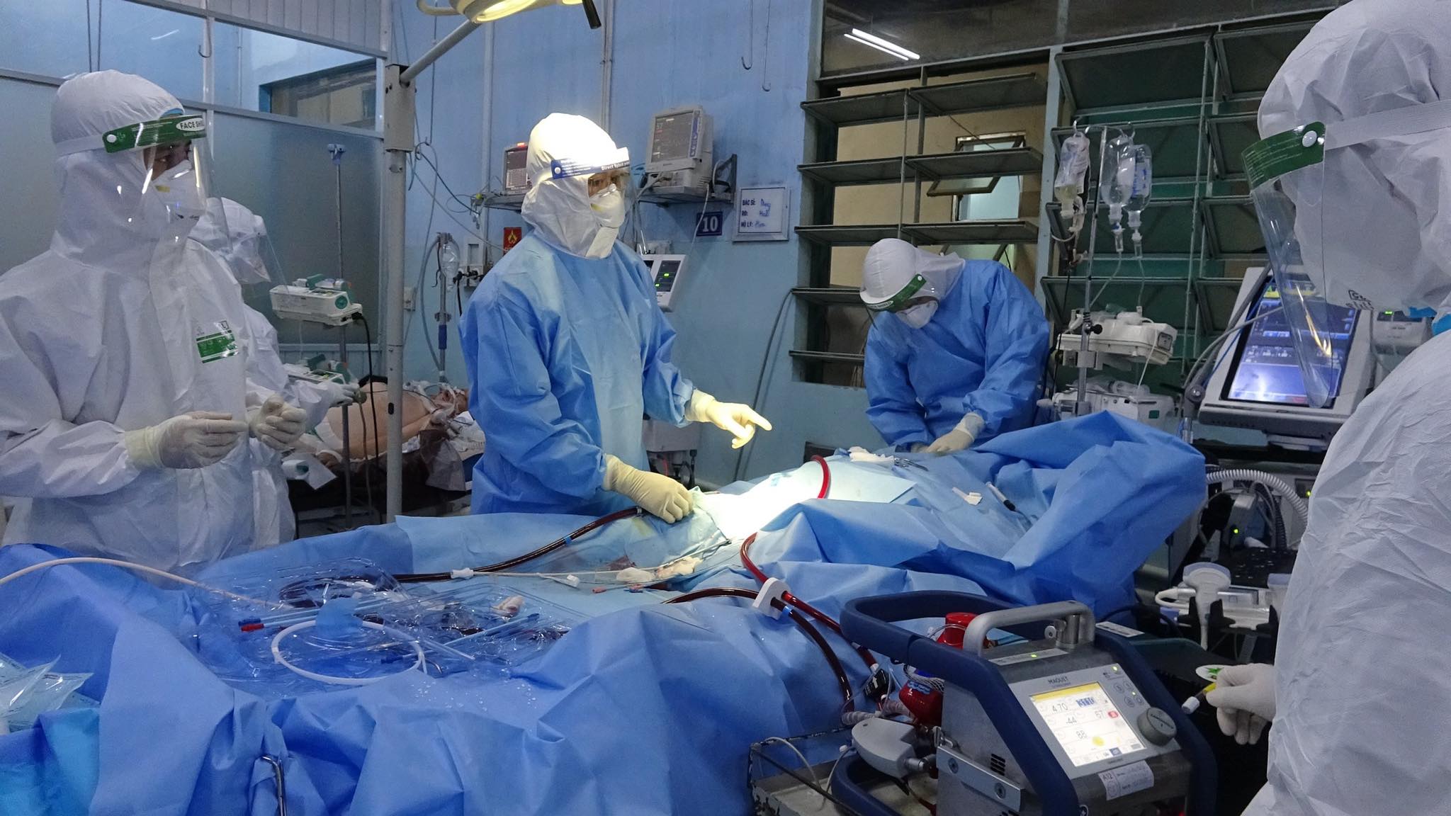 Bệnh viện Quân y 175 can thiệp ECMO thành công cứu sản phụ bị COVID-19