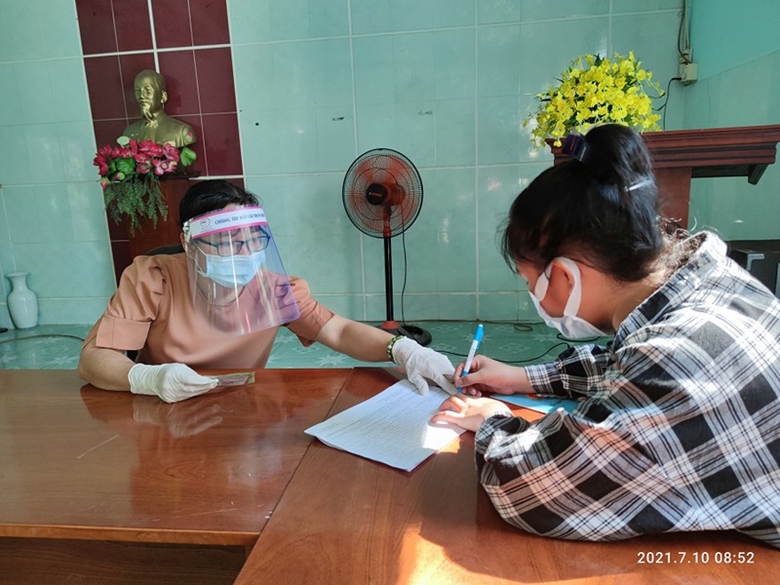Có được làm hồ sơ nhận 2 hỗ trợ COVID-19 cùng thời điểm
