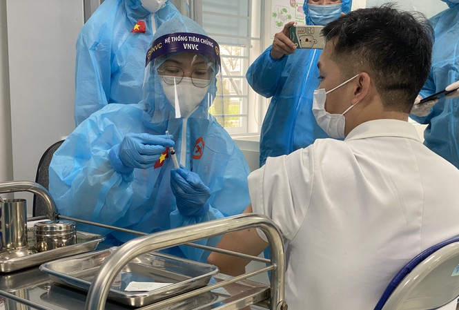 Khẩn trương rà soát người tiêm mũi 1, lập kế hoạch tiêm mũi 2 vaccine COVID-19
