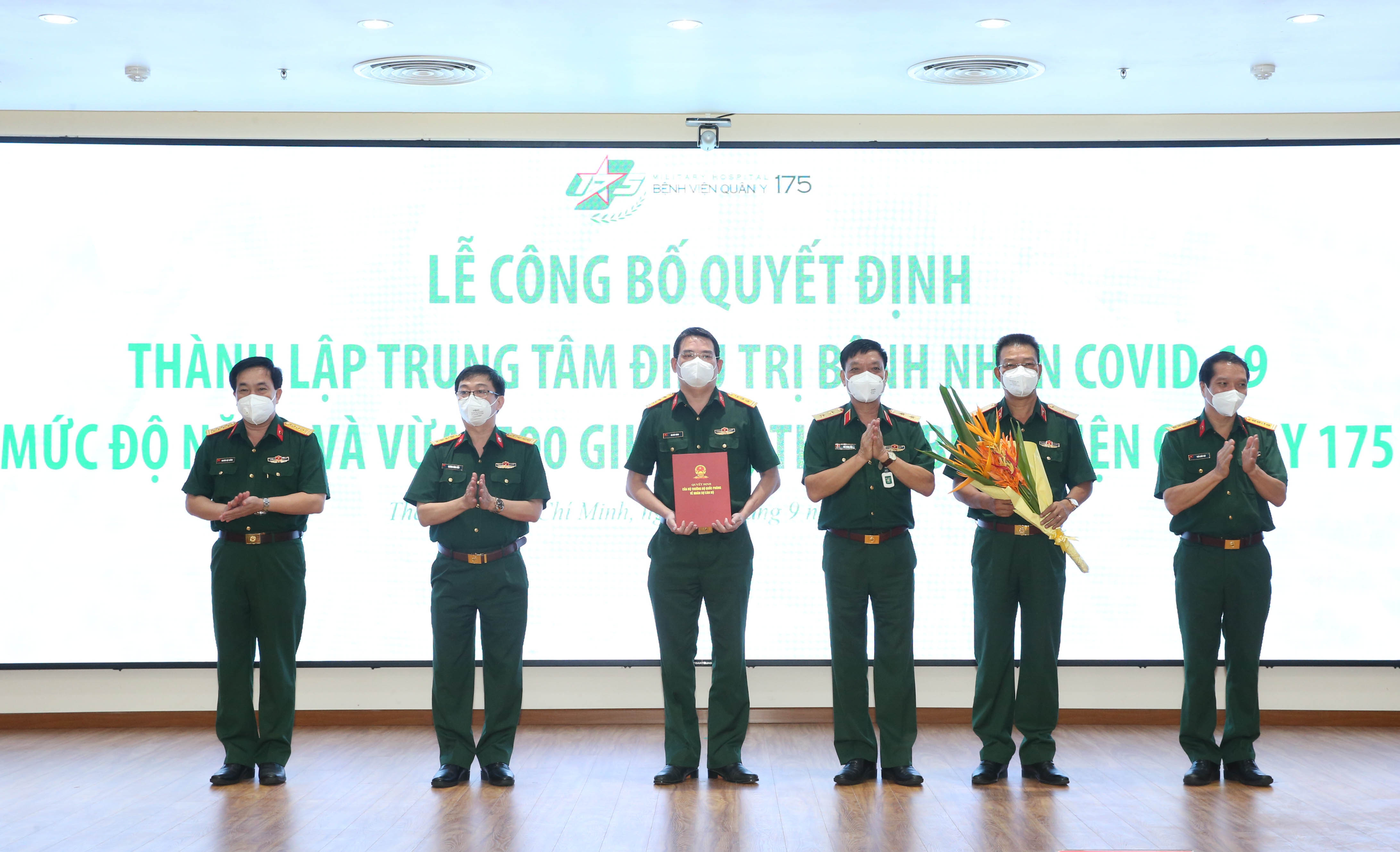 Công bố Quyết định thành lập Trung tâm điều trị bệnh nhân COVID-19 tại Bệnh viện Quân y 175