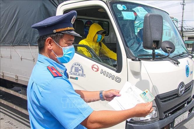 Hướng dẫn tạm thời vận tải bằng ô tô trong thời gian phòng, chống COVID-19