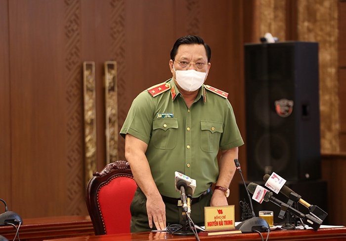 Hà Nội 6 nhóm đối tượng được cấp giấy đi đường trong thời gian tới