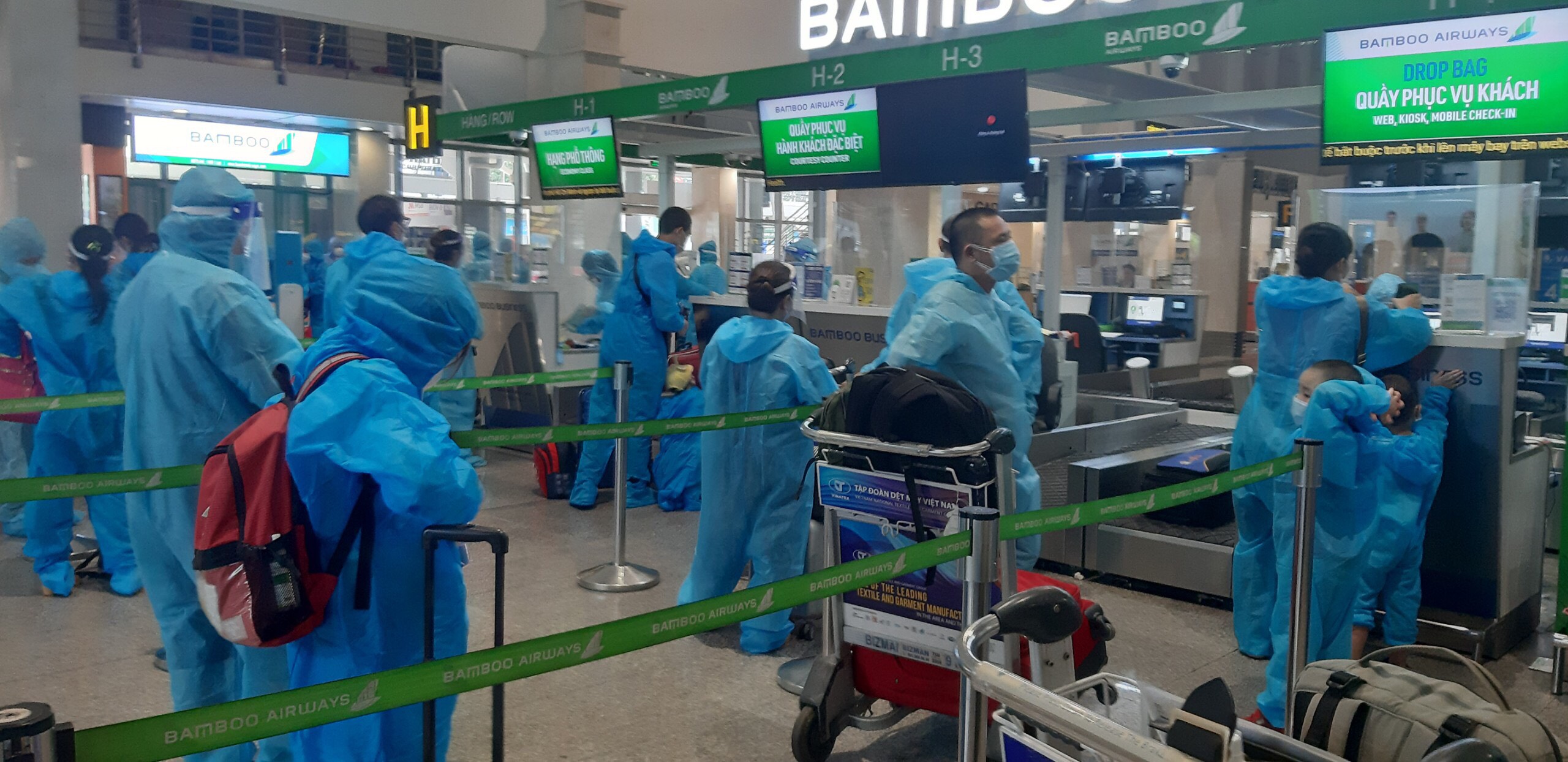 Bắc Giang Đón hơn 600 công dân từ miền Nam về bằng máy bay