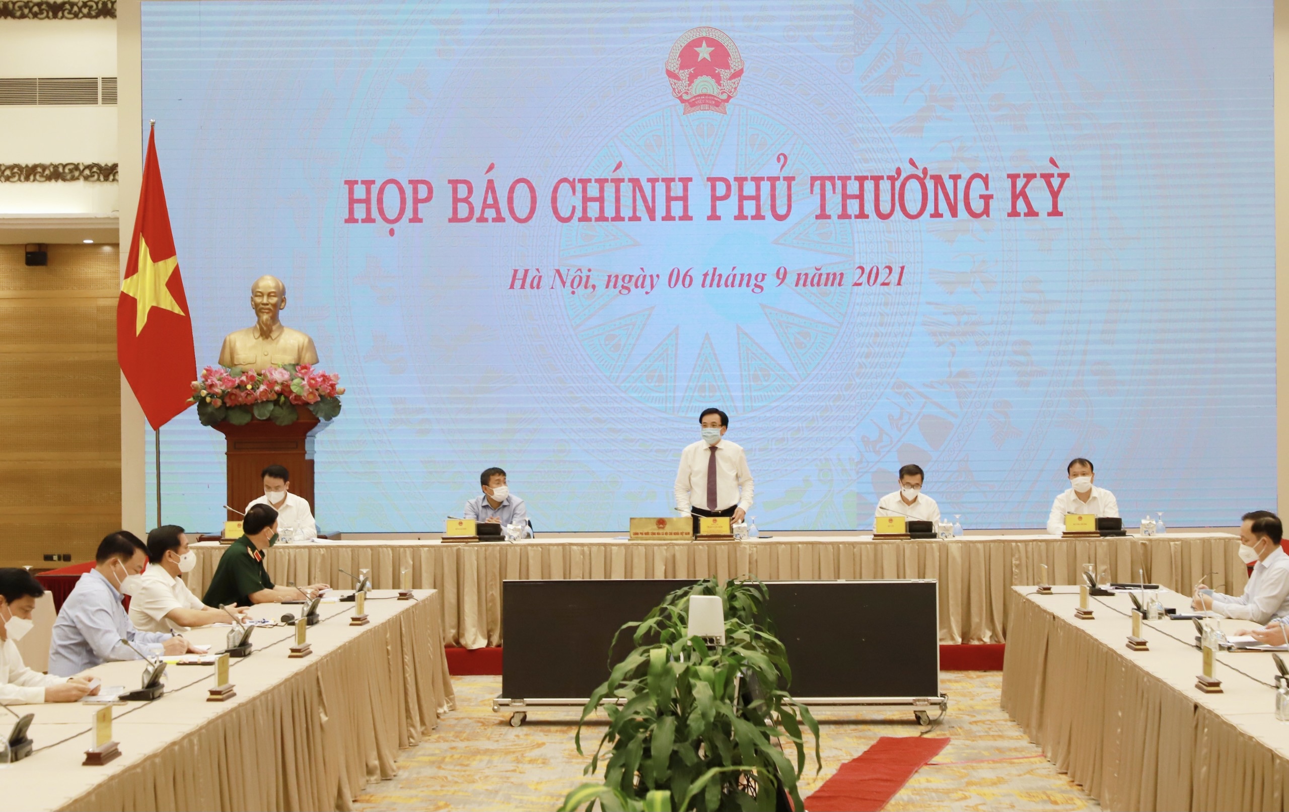 Lực lượng quân đội, công an đã nỗ lực hết sức trong phòng chống dịch COVID-19