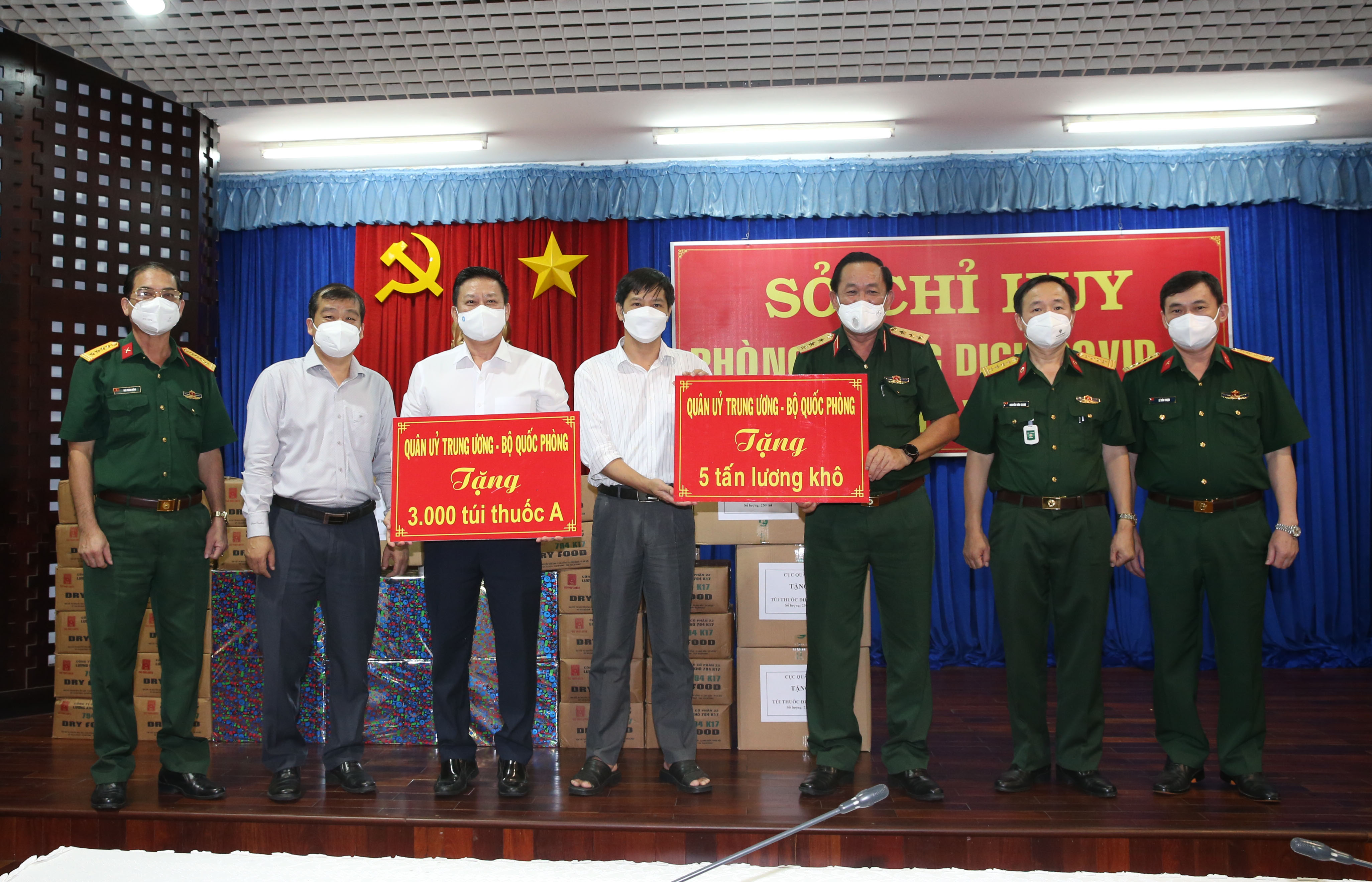 Chú trọng nâng cao sức khỏe, tinh thần cho bệnh nhân điều trị COVID-19