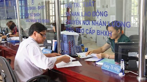 Giải quyết vướng mắc BHXH bắt buộc với người làm việc hợp đồng tại UBND xã