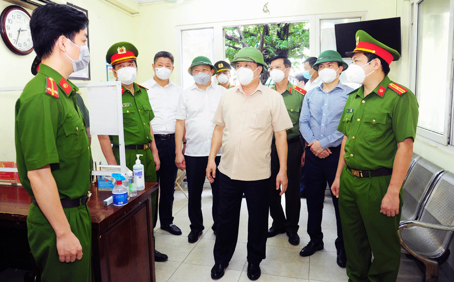 Hà Nội điều chỉnh cấp và kiểm tra giấy đi đường phù hợp với thực tiễn
