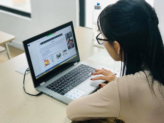 Thủ tướng chỉ đạo triển khai Chương trình sóng và máy tính cho em