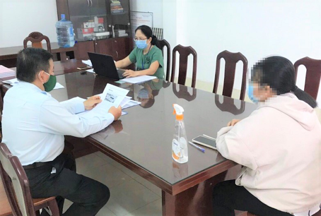 Cần Thơ Đăng thông tin giun đất trị COVID-19, bị công an mời làm việc