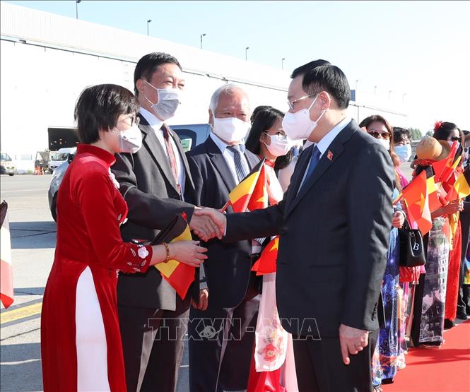 Chủ tịch Quốc hội Vương Đình Huệ bắt đầu chuyến thăm, làm việc với EP và Vương quốc Bỉ