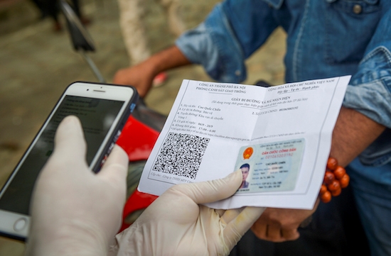 Bộ Công an sẽ tích hợp giấy đi đường vào mã QR của công dân