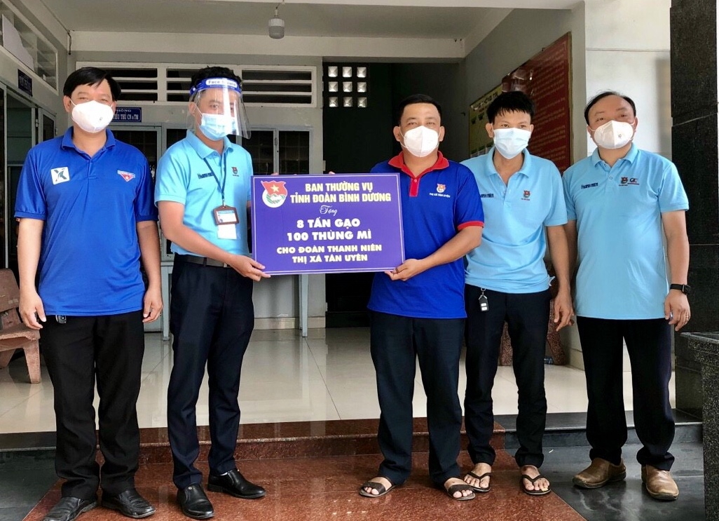 Bình Dương Hội Liên hiệp Thanh niên thi đua kỷ niệm 65 năm ngày truyền thống