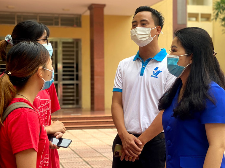 Ra quân các đội hình tình nguyện hỗ trợ lấy mẫu xét nghiệm trên địa bàn Hà Nội